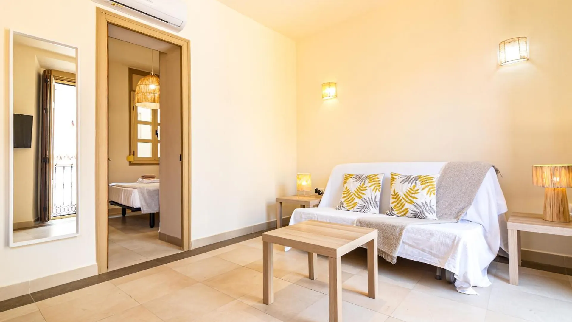 Malaga Center Flat La Victoria City Center Apartment