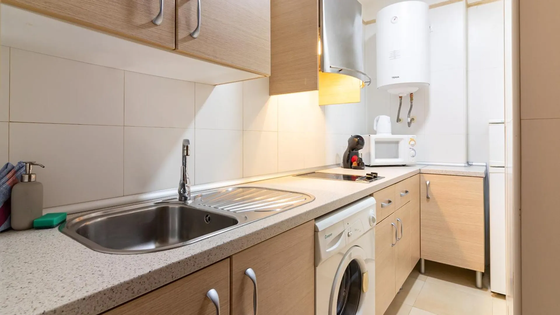 Malaga Center Flat La Victoria City Center Apartment